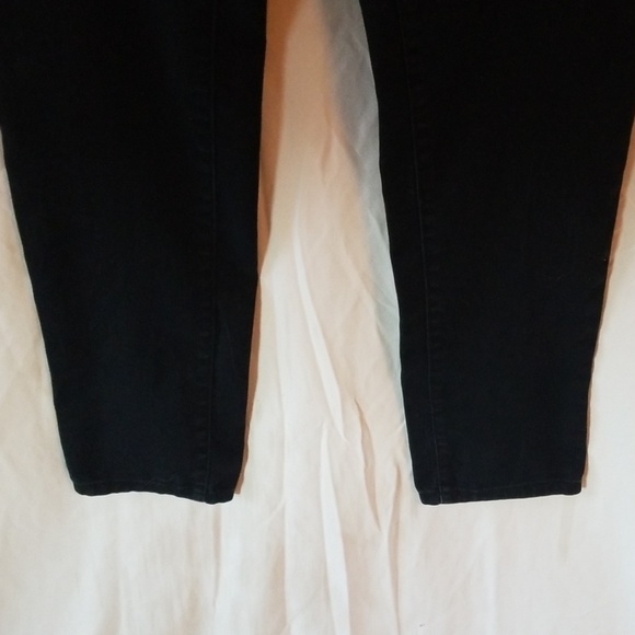 Jeans - Picture 3 of 4